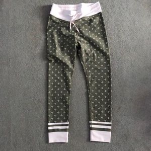 Sarah’s day x wfb white jasmine leggings